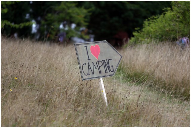 Nickie & Simon Real Wedding Jacaranda Catering_0006