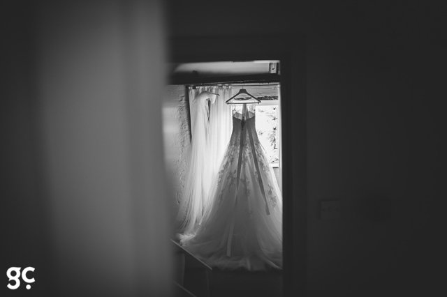 Aimee and Steve Bury Court Barn wedding Jacaranda Catering Guy Collier Wedding Photography_0001