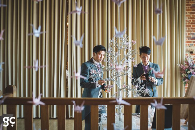 Aimee and Steve Bury Court Barn wedding Jacaranda Catering Guy Collier Wedding Photography_0037